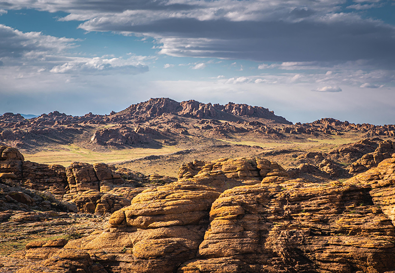 Baga gazriin chuluu (peculiar granite formations)